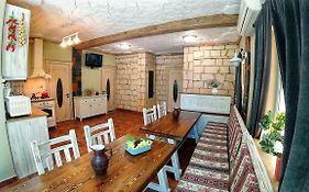 Retro Hostel&Tours